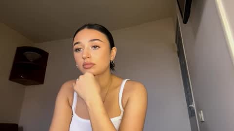 Snapshot of pricillalivsey chatting on 11/30/25, 12:31 Sofi online show from 11/30/25, 12:31