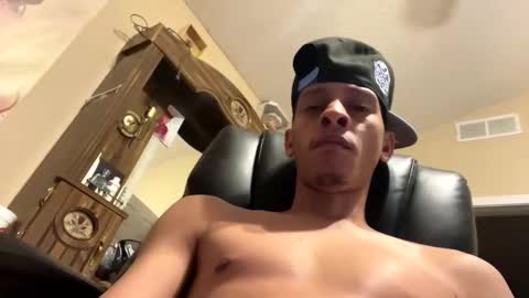 Snapshot of primetimedemon404 chatting on 01/04/25, 10:27 primetimedemon404 online show from 01/04/25, 10:27