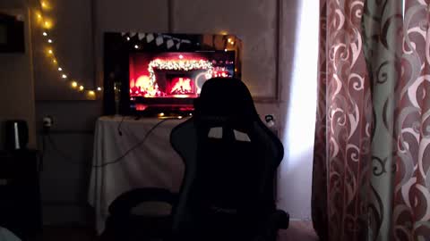 Snapshot of princ4real chatting on 02/18/25, 07:43 prince online show from 02/18/25, 07:43