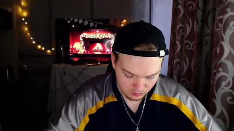 Snapshot of princ4real chatting on 02/18/25, 10:49 prince online show from 02/18/25, 10:49