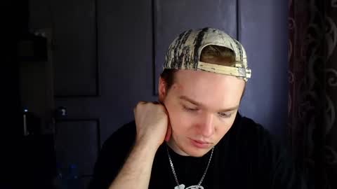 Snapshot of princ4real chatting on 03/04/25, 12:12 prince online show from 03/04/25, 12:12