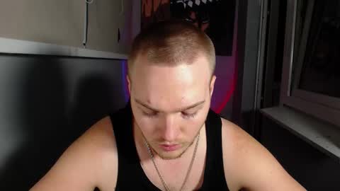 Snapshot of princ4real chatting on 09/08/25, 08:52 prince online show from 09/08/25, 08:52