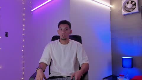 prince_arthur77 online show from 01/19/25, 12:39