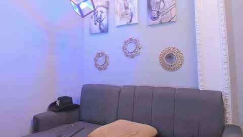 prince_arthur77 online show from 03/07/25, 12:34