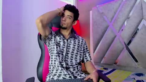 prince_arthur77 online show from 11/16/25, 07:52