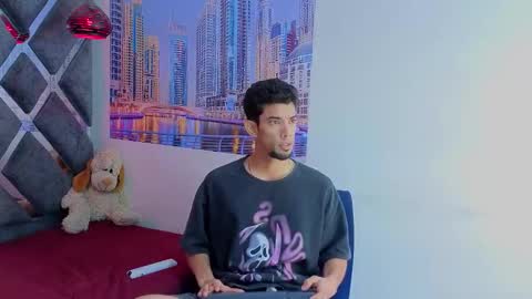 prince_arthur77 online show from 02/13/26, 02:57