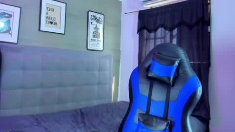 prince_arthur77 online show from 04/12/26, 02:00