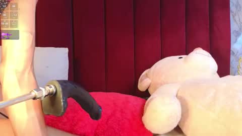 PRINCEPOPPY  online show from 10/27/25, 09:30