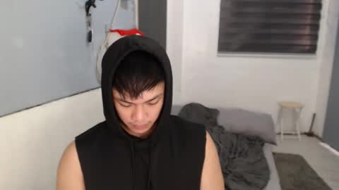 Snapshot of princeadrianx chatting on 10/30/25, 08:05 Prince Adrian online show from 10/30/25, 08:05