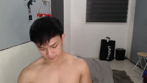 Snapshot of princeadrianx chatting on 11/18/25, 07:18 Prince Adrian online show from 11/18/25, 07:18