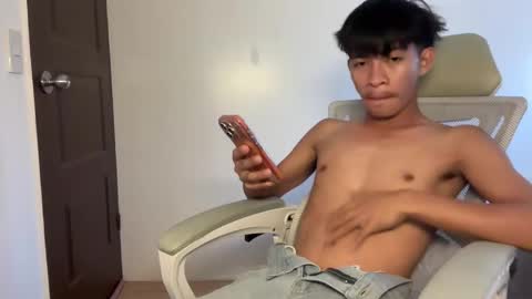 Charls online show from 04/05/26, 01:03