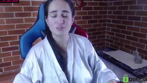 Snapshot of princesa_leia_zathur chatting on 07/24/26, 05:22 Leia online show from 07/24/26, 05:22