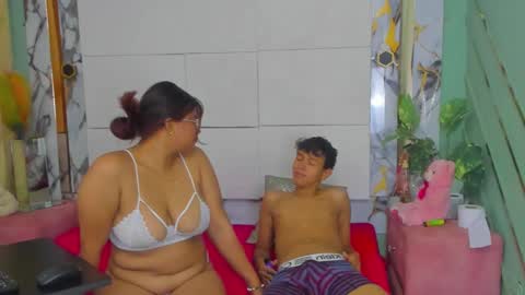 PrincesANDdark online show from 12/19/25, 01:18