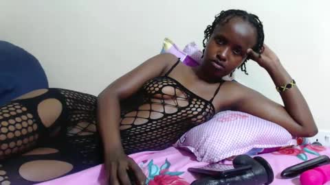 Snapshot of princeslov1 chatting on 10/13/25, 08:03 Shan online show from 10/13/25, 08:03