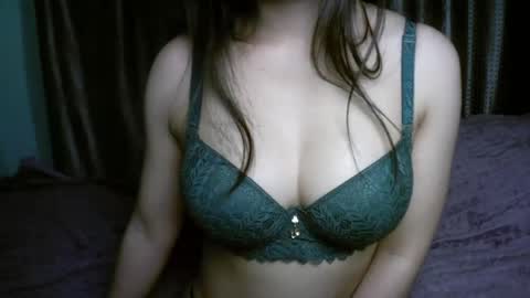 Snapshot of princess916446 chatting on 05/27/26, 02:52 princess online show from 05/27/26, 02:52