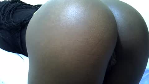 Snapshot of princess_0 chatting on 06/15/26, 03:47 Princess online show from 06/15/26, 03:47