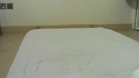 Snapshot of princess_cutie chatting on 03/01/25, 06:43 princess online show from 03/01/25, 06:43