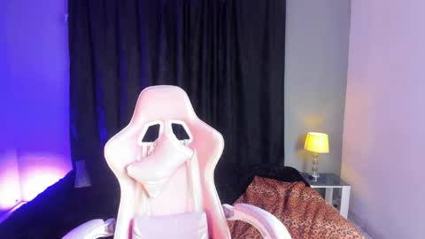 Snapshot of princess_foxxxy1 chatting on 03/14/26, 06:02 Paula Princess online show from 03/14/26, 06:02
