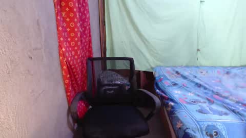 margux online show from 04/11/26, 03:11