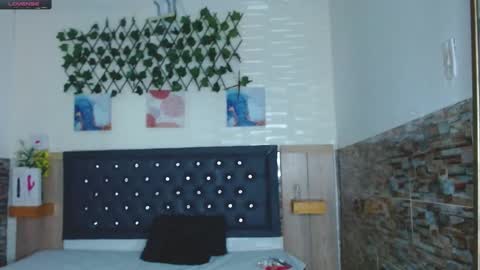 Princess Martinez online show from 12/17/24, 05:47