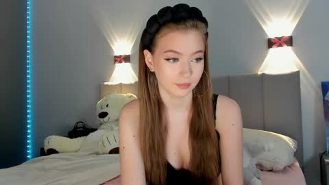 Princess Diana online show from 01/26/25, 01:09