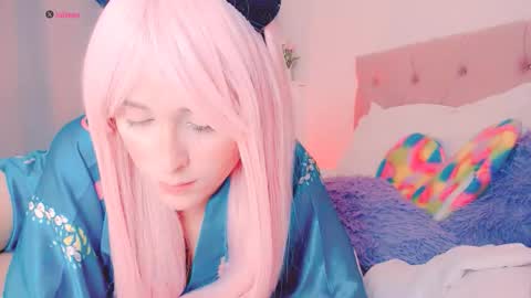 Snapshot of princess_peaach chatting on 10/17/25, 01:09 ArianaJoliiee online show from 10/17/25, 01:09