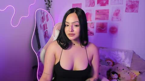 Snapshot of princess_saris chatting on 04/04/26, 02:43 online show from 04/04/26, 02:43