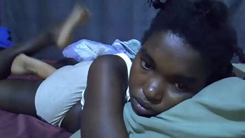 princess_scovia online show from 12/02/25, 06:41