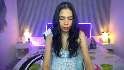princess_skinny18 online show from 06/02/26, 10:34