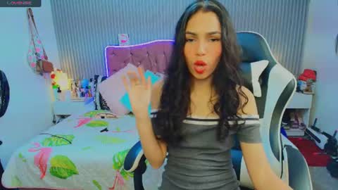 princess_skinny18 online show from 07/01/26, 10:20