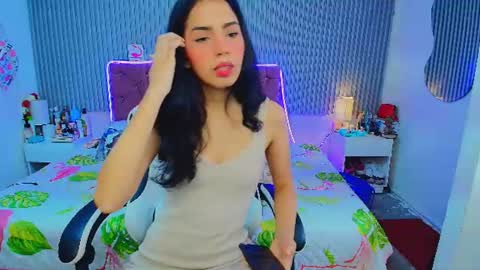 princess_skinny18 online show from 07/07/26, 05:50
