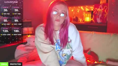 Snapshot of princess_sofiee chatting on 10/18/25, 01:19 Yo Im Sofiee online show from 10/18/25, 01:19