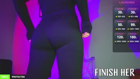 Snapshot of princess_sofiee chatting on 11/14/25, 02:27 Yo Im Sofiee online show from 11/14/25, 02:27