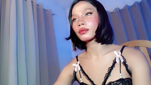 STELLA MAE online show from 10/04/25, 07:50