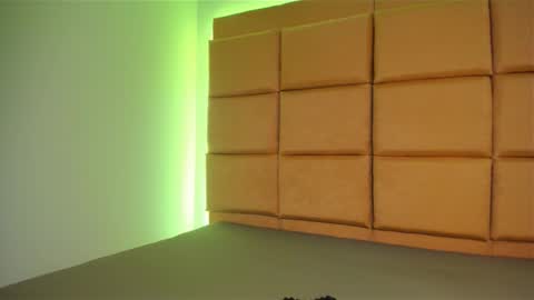 princess_tokyo_ online show from 11/26/25, 04:30