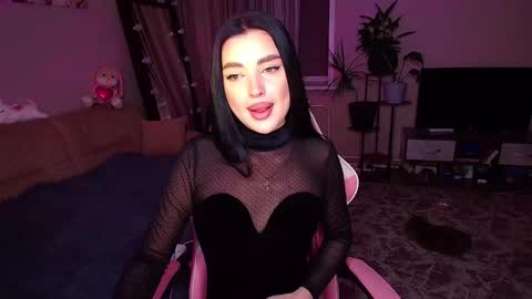 Snapshot of princessamira1 chatting on 10/17/25, 01:35 princessamira1 online show from 10/17/25, 01:35