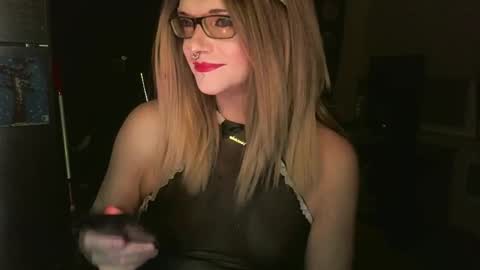 Snapshot of princessavery69 chatting on 01/18/26, 07:45 Princess Avery online show from 01/18/26, 07:45