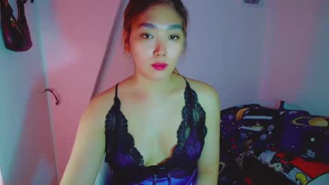 Snapshot of princesscutiexx chatting on 12/01/24, 09:26 Hello everyone this is your beloved Athena again I present the most comfortable and kind room I accept everyone with kindness online show from 12/01/24, 09:26