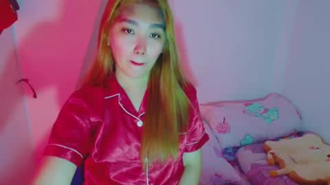 Snapshot of princesscutiexx chatting on 01/06/25, 08:28 Hello everyone this is your beloved Athena again I present the most comfortable and kind room I accept everyone with kindness online show from 01/06/25, 08:28