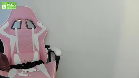 Snapshot of princesse_katey chatting on 01/04/25, 02:04 miss me check out my YT   online show from 01/04/25, 02:04