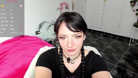 Snapshot of princessfoxyx chatting on 12/09/24, 04:26 Princess Foxy online show from 12/09/24, 04:26
