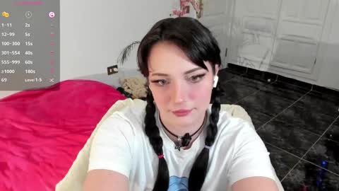 Snapshot of princessfoxyx chatting on 12/30/24, 06:16 Princess Foxy online show from 12/30/24, 06:16