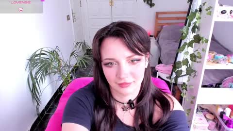 Snapshot of princessfoxyx chatting on 01/14/25, 03:47 Princess Foxy online show from 01/14/25, 03:47