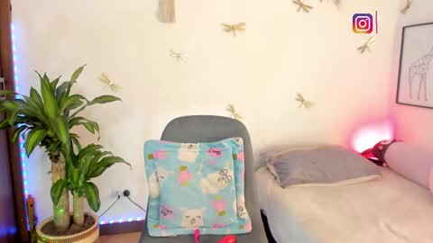 princessluna_14 online show from 03/17/26, 09:51