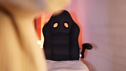 Lu online show from 04/06/26, 06:42