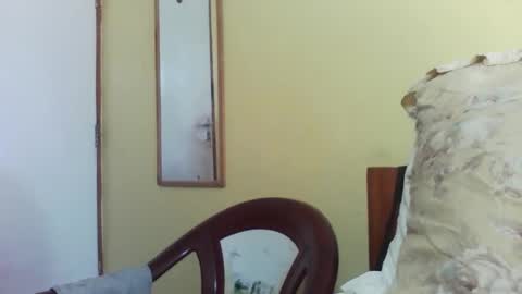 Snapshot of princessmiles2 chatting on 02/23/25, 01:53 phelly online show from 02/23/25, 01:53