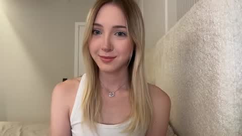Snapshot of princessmood chatting on 07/27/26, 04:36 Kate online show from 07/27/26, 04:36