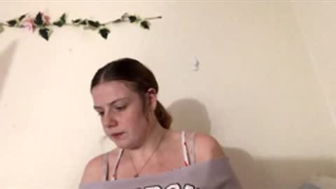 princesssnowflk84 online show from 05/03/26, 08:15