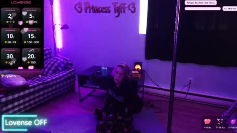 Snapshot of princesstyff chatting on 04/07/26, 11:54 Tyff et Blast online show from 04/07/26, 11:54