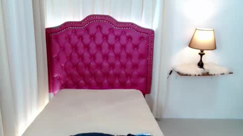 princessyanzy1 online show from 03/31/26, 01:29